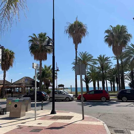 Bajo Junto A La Playa Con Jardin Privado Lejlighed Torremolinos